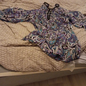 Tunn tröja från hm - Fest tröja 