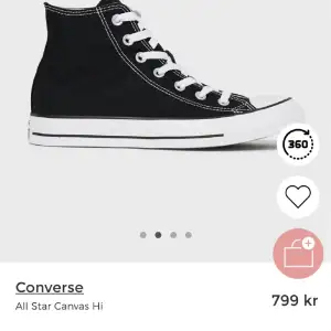 Svara Converse. Använda få gånger så i fint skick. Nypris 800