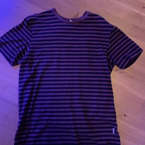 Only sons t-shirt - Nice t-shirt to pick up girls. 10/10 just like new. Size L