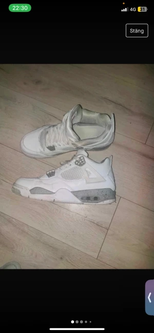 Jordan 4 Oreo - Jordan 4 oreo  Storken 43 Kan shicka samt mötas upp