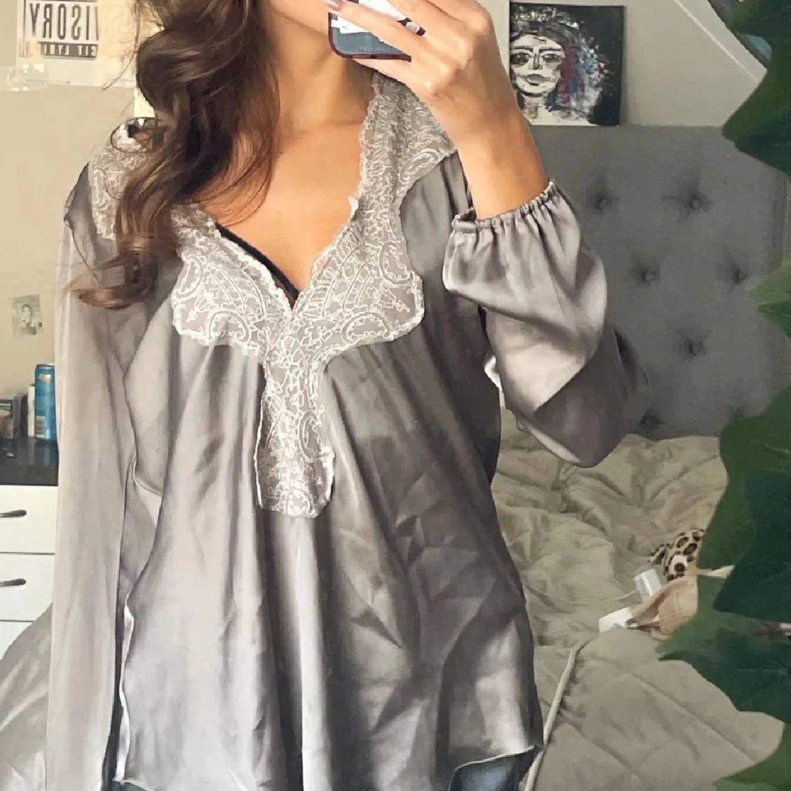 Satin blus med spets🎀 - 90