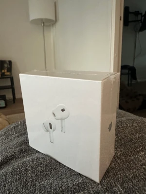 Bästa erbjudandet :) - Helt nya air pods PRO gen 2. Finns massor i lager 