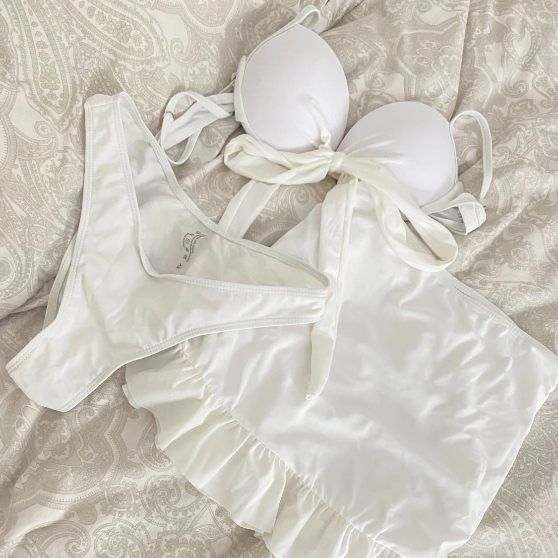 Bikini sett med kjol