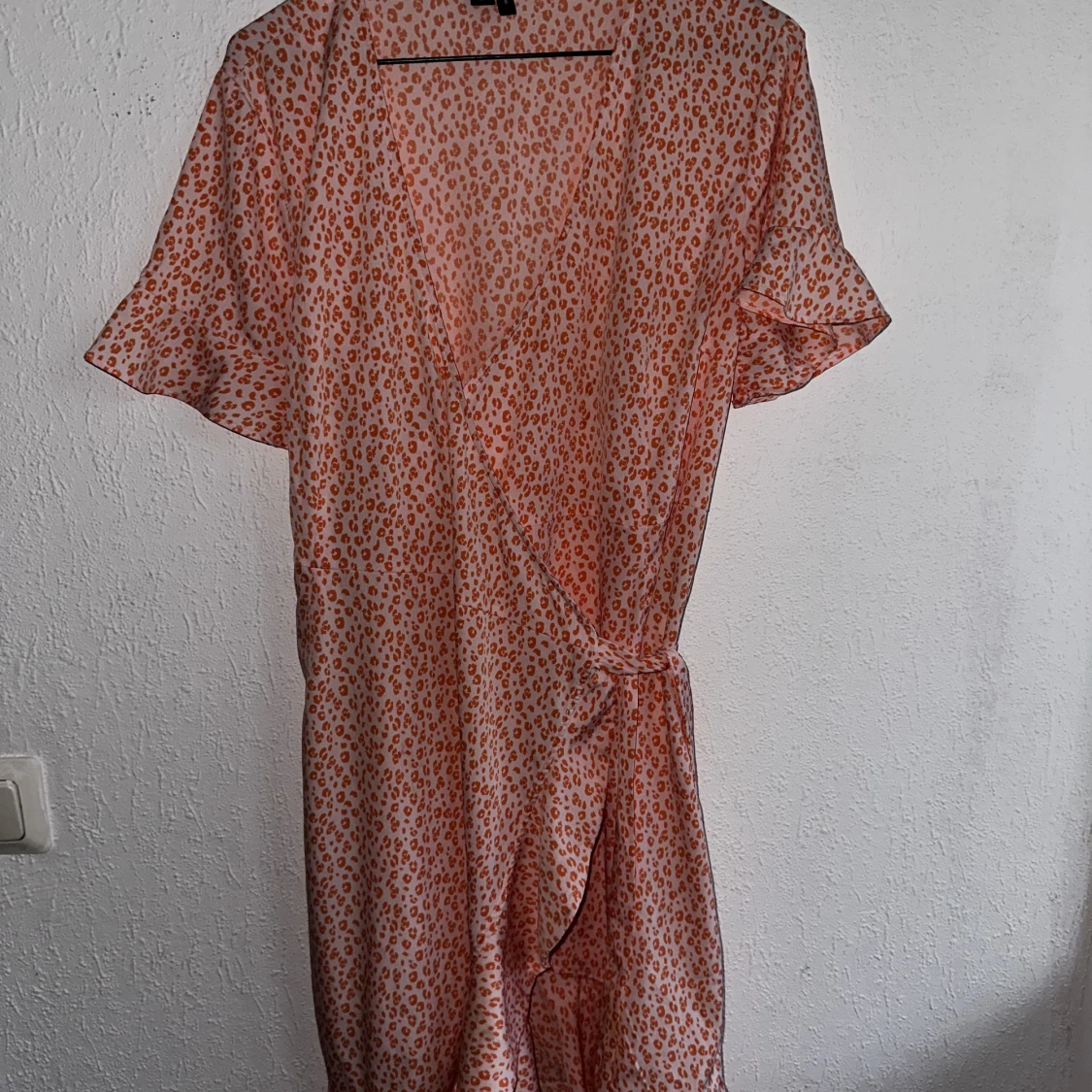 Omlott leopardklänning