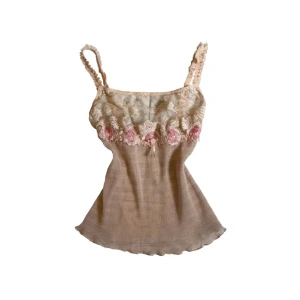 meshlinne  - så vacker äkta vintage topp, färgen är mest verklighetstrogen i sista bilden 🍓