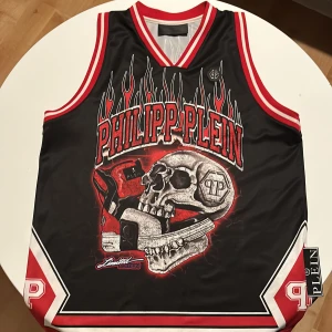 PHILIPP PLEIN Linne - Köpt på NK i Göteborg för 5000kr Bara använt några gånger