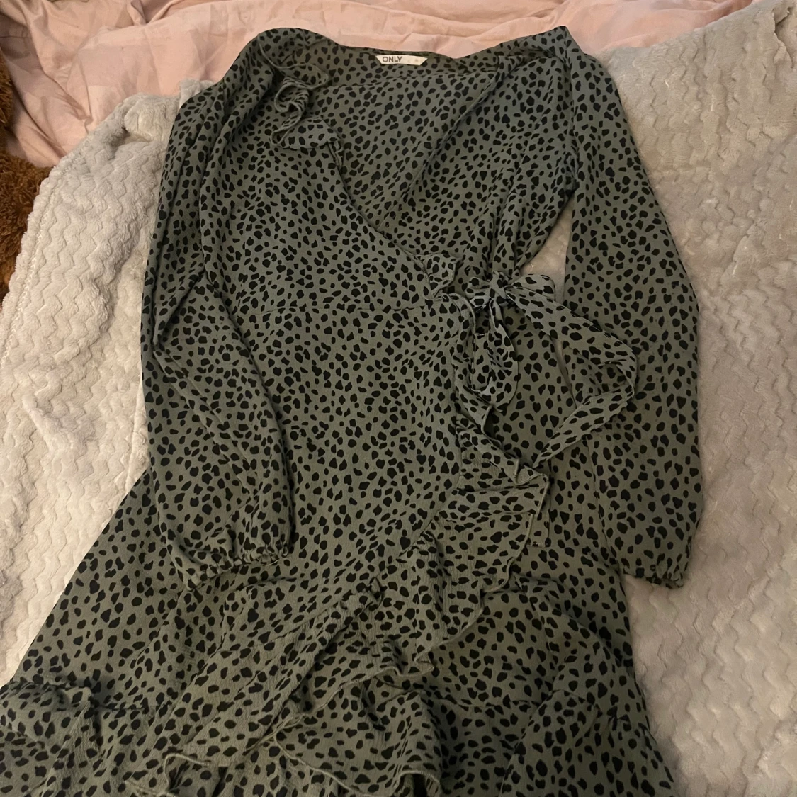 Grön/svart klänning