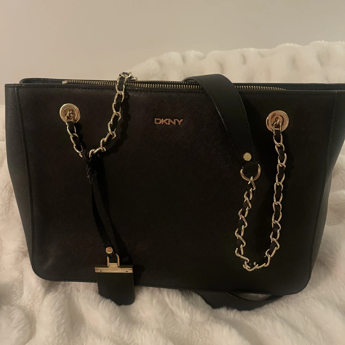Dknk väska äkta 