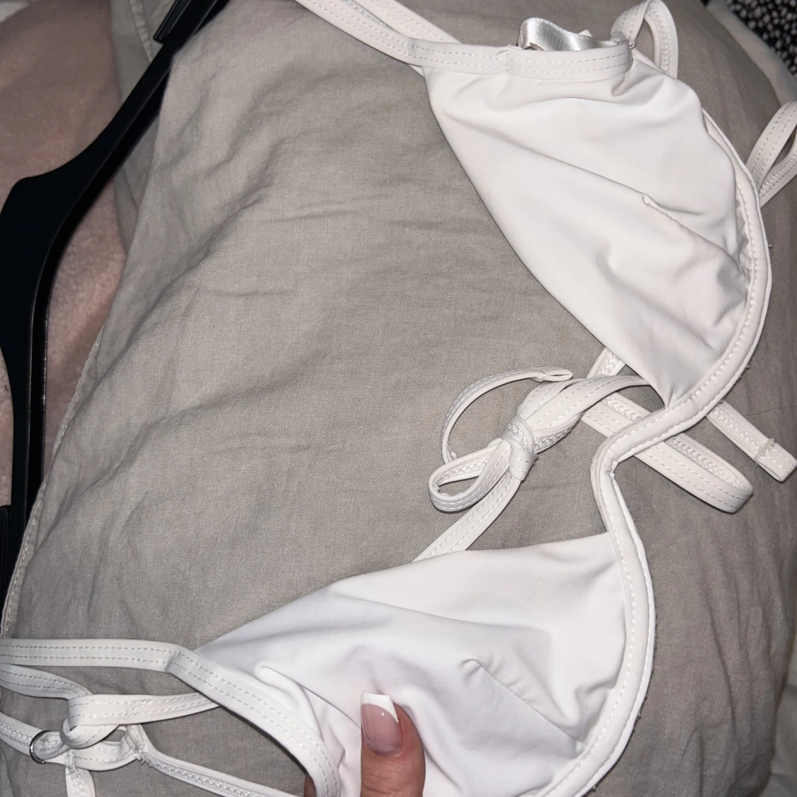 2 jättefina biknitoppar  - 91