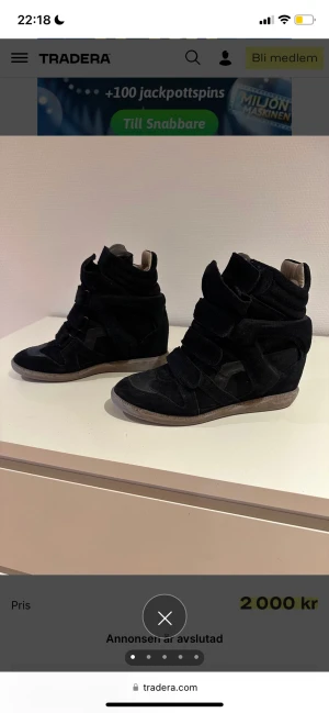 Isabell markant liknande skor🥰 - Säljer mina Isabell amarant liknande skor! Perfekt nu till hösten💗lite defekt av att skinn åkt bort men inget man märker🥰,puffen är av, lite creases oxkså💗(Köp direkt för 600!!)