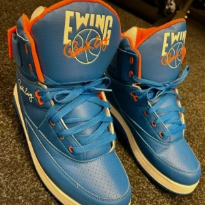 EWING 33 Hi st 44-1/2 - Fina skor ny skick 