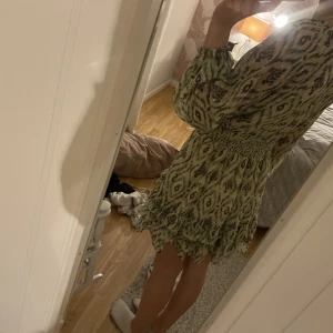 Zara klänning - Super fin zara klänning! Pris kan diskuteras❤️