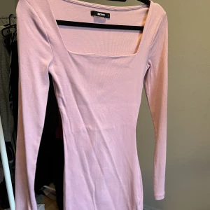 Klänning  - Fin liten klänning från bikbok