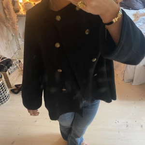 Jacka - SUPER snygg kappa!! Sällsynt och jätte bra kvalitet 