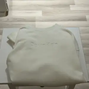 Sweat Shirt ifrån Calvin Klein, Mycket bra skick