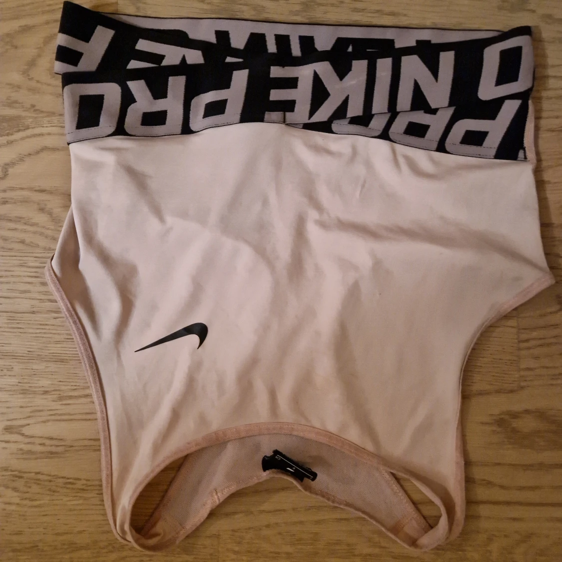 Nike pro sport top