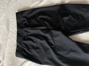 Cyckelbyxor - FÖR STORA FÖR MIG OCH ANVÄND FÅTAL GÅNGER. Passar säkert nån med s-xs-xss 