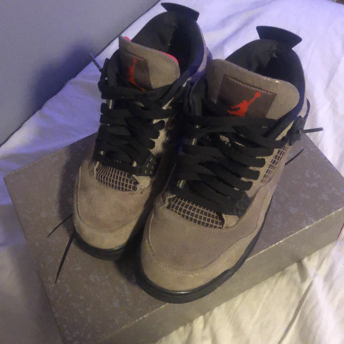 Jordan 4 taupe haze  - 91