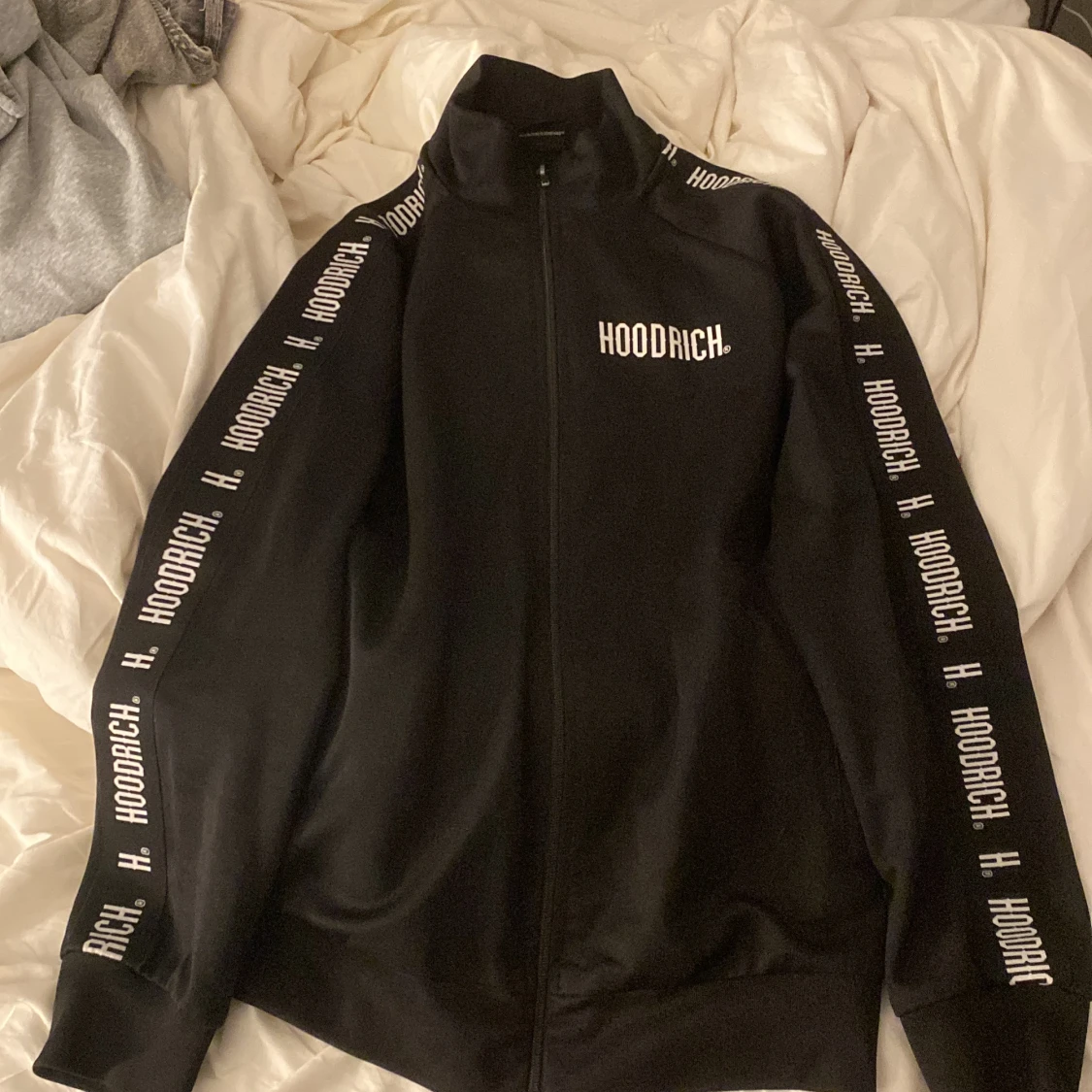 Hoodrich träningströja