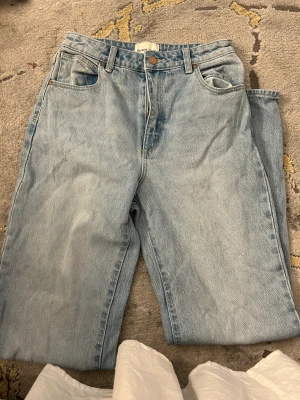 Abrand jeans - Nya abrand jeans storlek 28. ”94 high straight”
