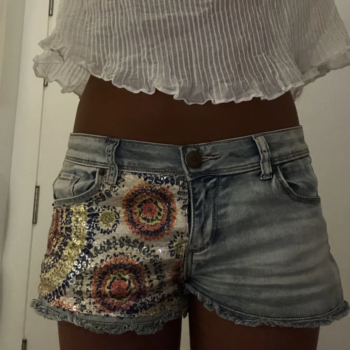 Lågmidjade jeans shorts