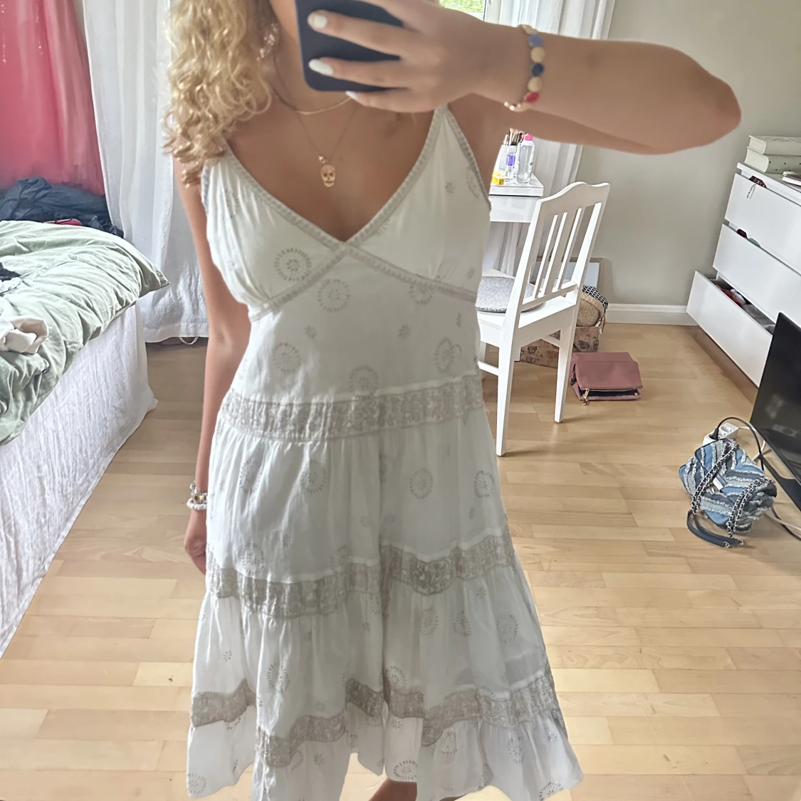 Vit klänning 