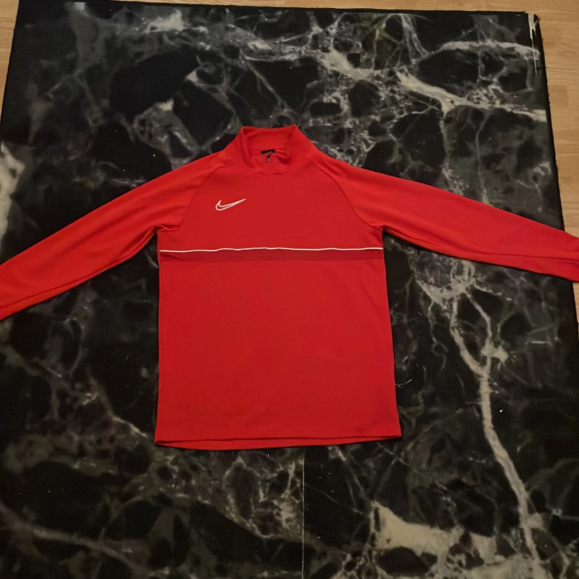 Nike sweatshirt röd  - 90