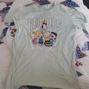 T-shirt - En t-shirt i stl 146/152