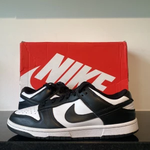 Panda dunks  - ✅Nästan helt nya panda dunks inte 💯ens creesade🟩box kommer med 👟kvitto kommer med 