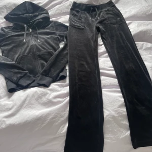 Juicy set  - Svart mjukisset från Juicy Couture! Använd fåtal gånger💓