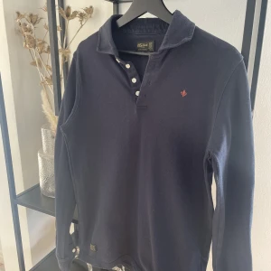 Pikétröja Morris - En långärmad pikétröja från Morris i fint skick.