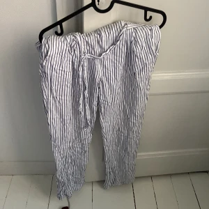 Nautica Byxor - Nautica bomull byxor. Perfekt till sommaren! I väldigt bra skick. 