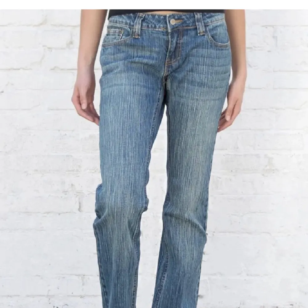 Säljer dessa as snygga lågmidjade jeans då dem tyvärr inte passar mig. Skriv vid frågor ❤️. Jeans & Byxor.