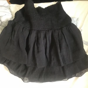 omlottskjol från Gina❤️ - Svart omlottskjol från Lina strl s