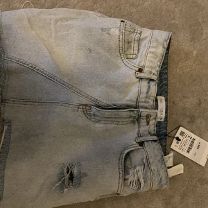 Jeanskjol Zara - Jeanskjol från Zara ej använd! Möts upp och fraktar☀️☀️