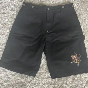 Bape shorts storlek M (k0pi4)