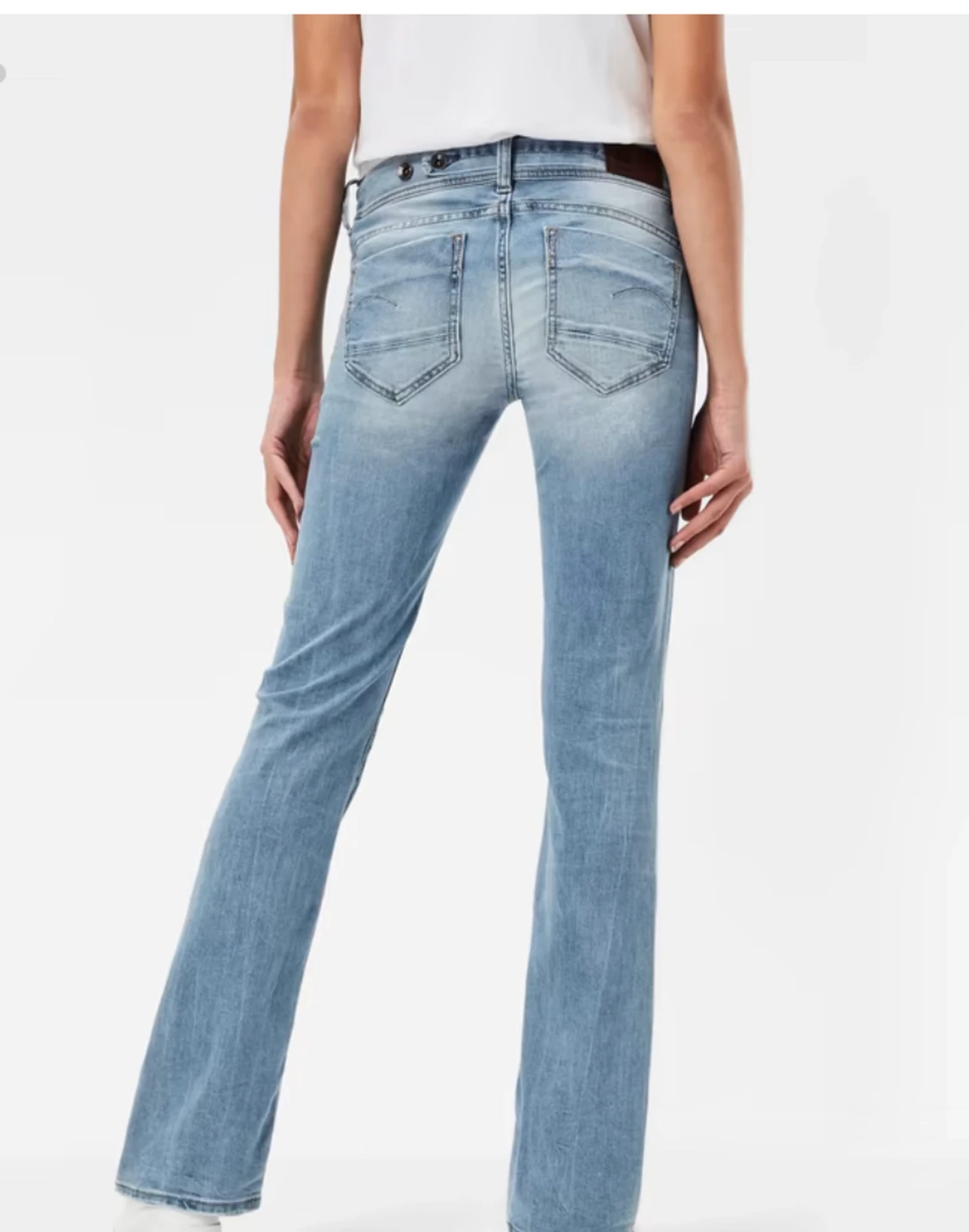 Et par lågmidjade bootcut G-Star Raw jeans 