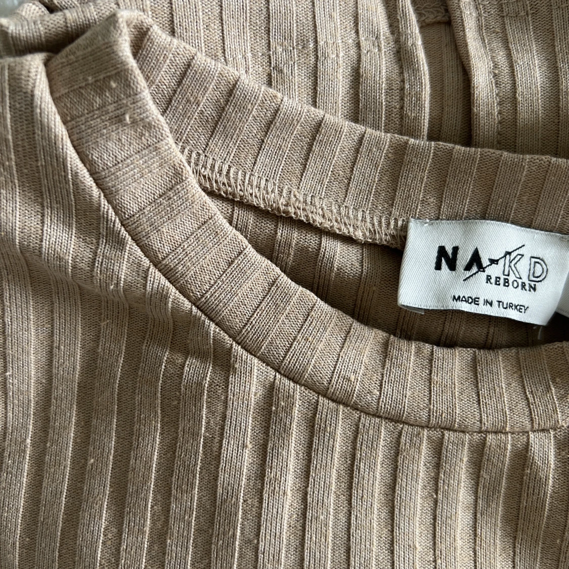 Beige längärmad  - 91