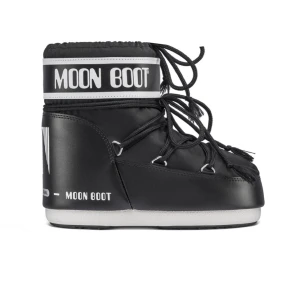 Moonboots - Säljer mina älskade moonboots som jag köpte förra vintern men använde inte så mycket eftersom jag köpte Uggs istället! Nypris 1400 jag säljer för 800kr inkl frakt💓