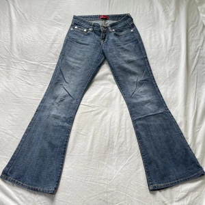 lågmidjade jeans - använd köp nu! midja:74 innerben:74💋 går inte att få bild på, för små