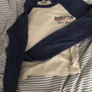 Långärmad topp  - I ganska bra skick 