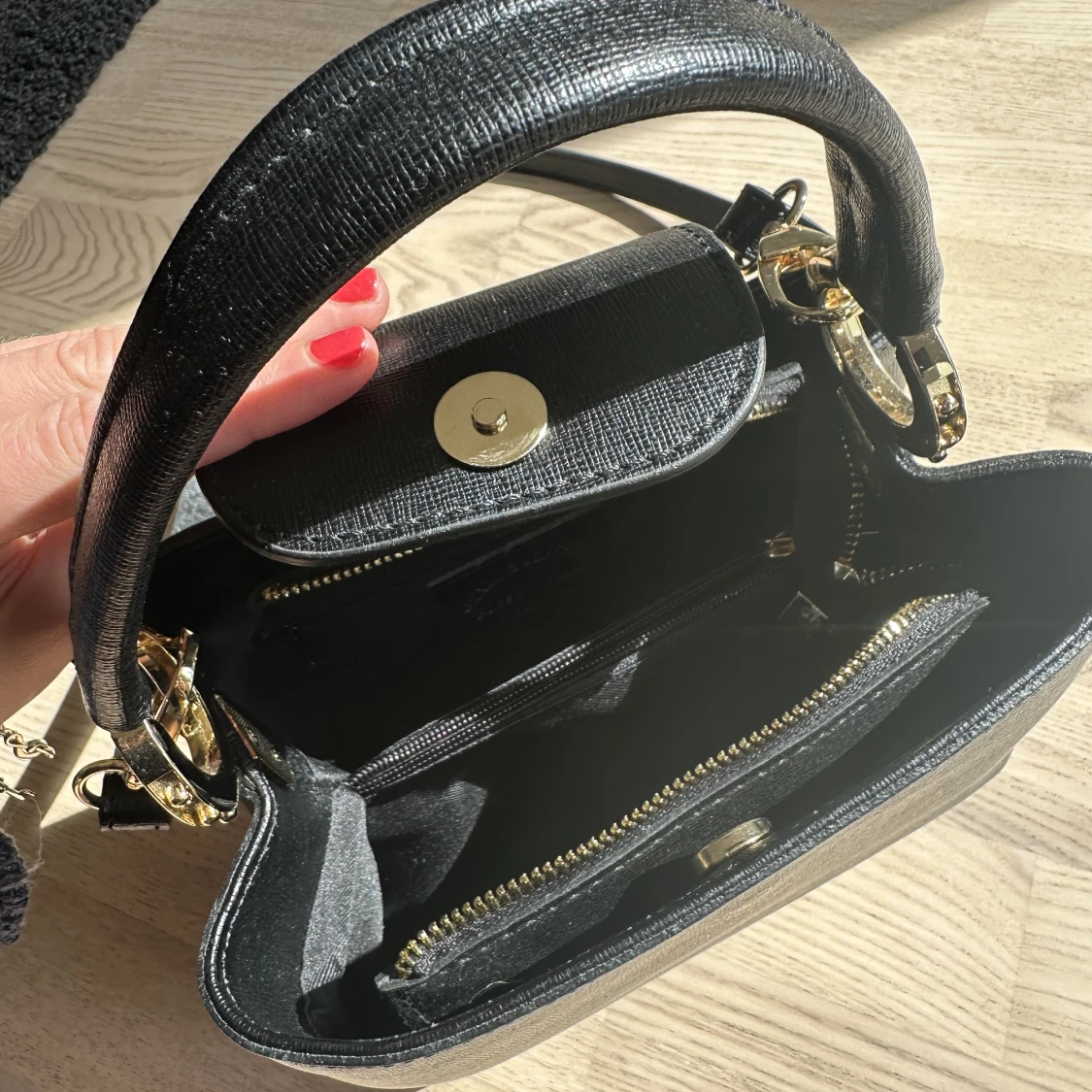 Svart handväska - 91