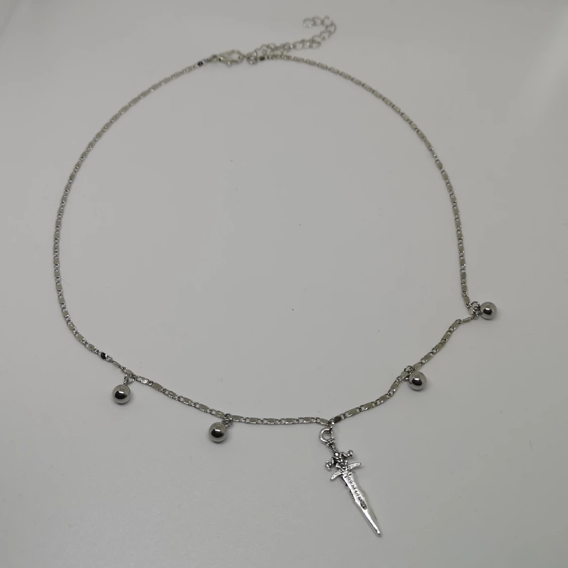 Halsband ~svärd med kulor~ - 90