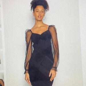 Svart klänning - Storlek s Använd 1 gång