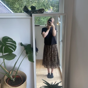 Kjol - En fin kjol från nakd🌼 I ett bra skick då den har använts ett fåtal gånger:)