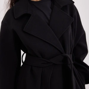 Kappa NAKD - Fin svart kappa från NAKD Nypris 1399