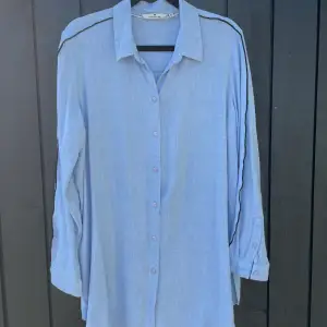 Good condition, long shirt, 100% viskose, very cozy and comfortable.