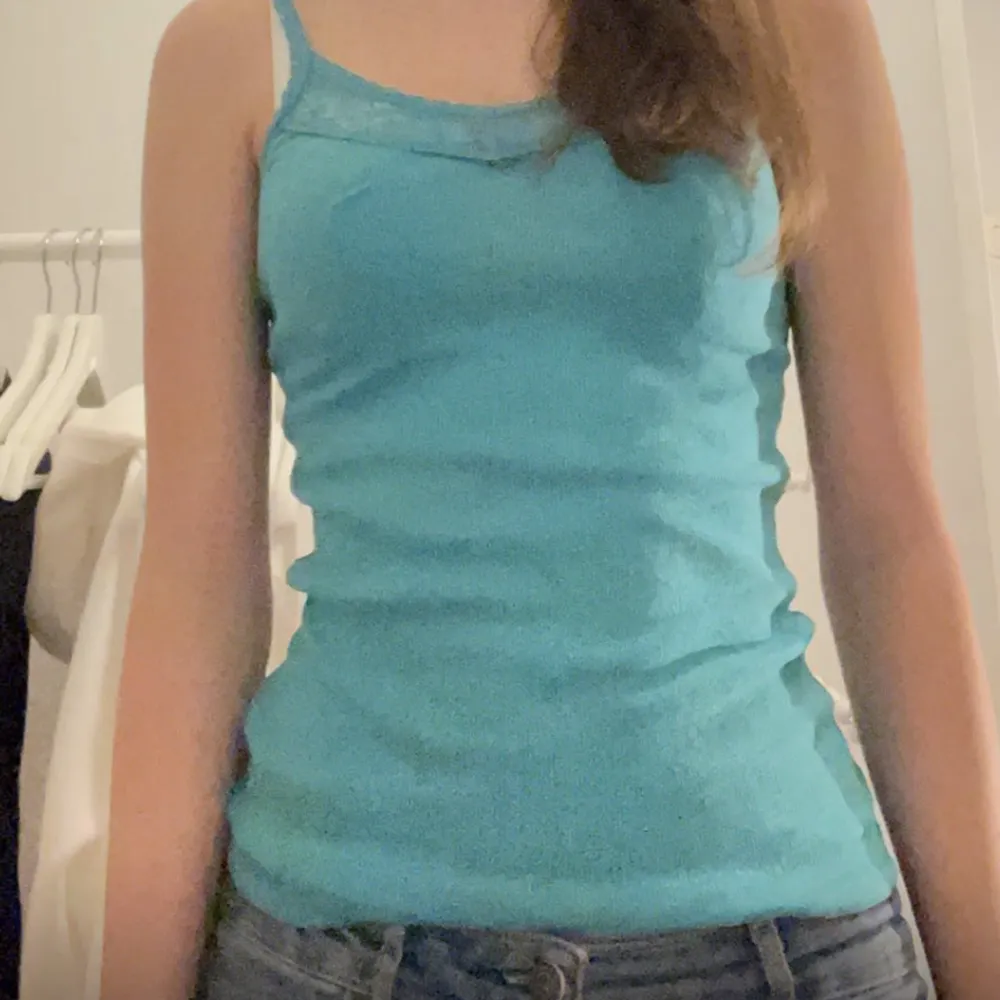 Linne från Forever 21. Storlek men skulle säga den passar xs/s💗💗💗. Yläosat.
