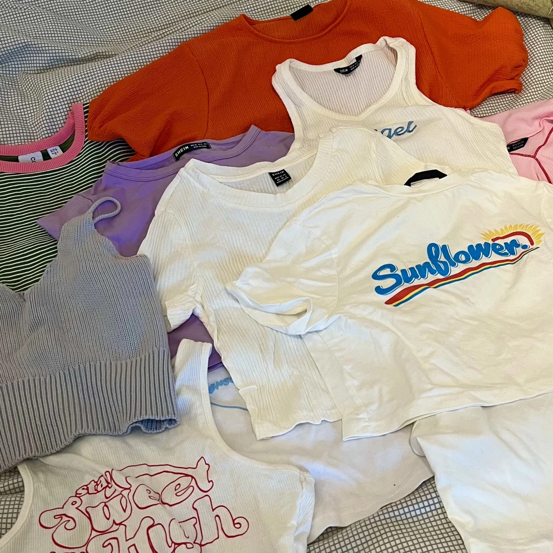 Blandade crop tops 12 st