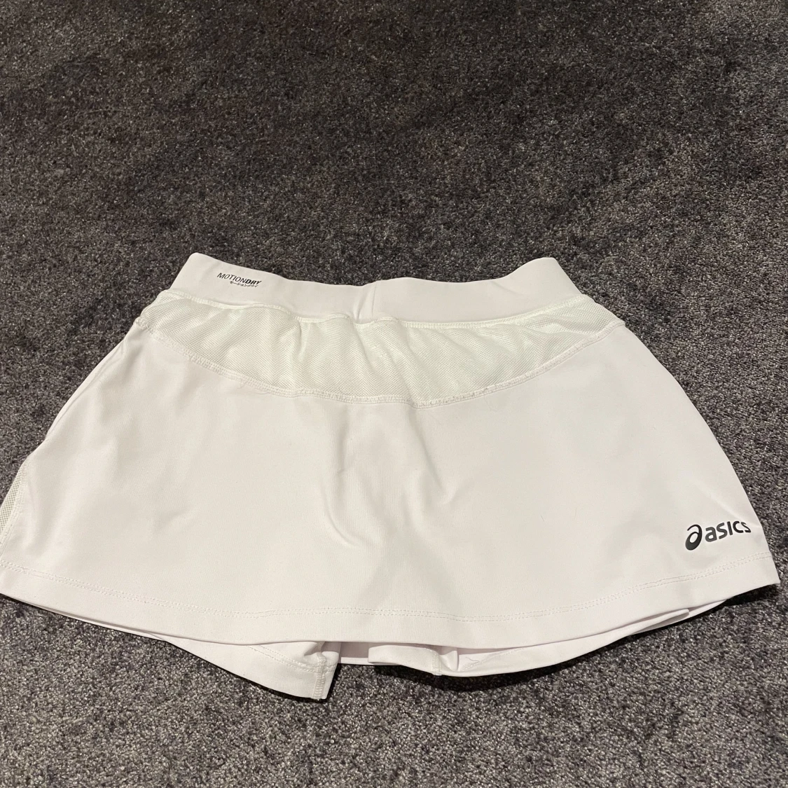 Tenniskjol från asics - 90